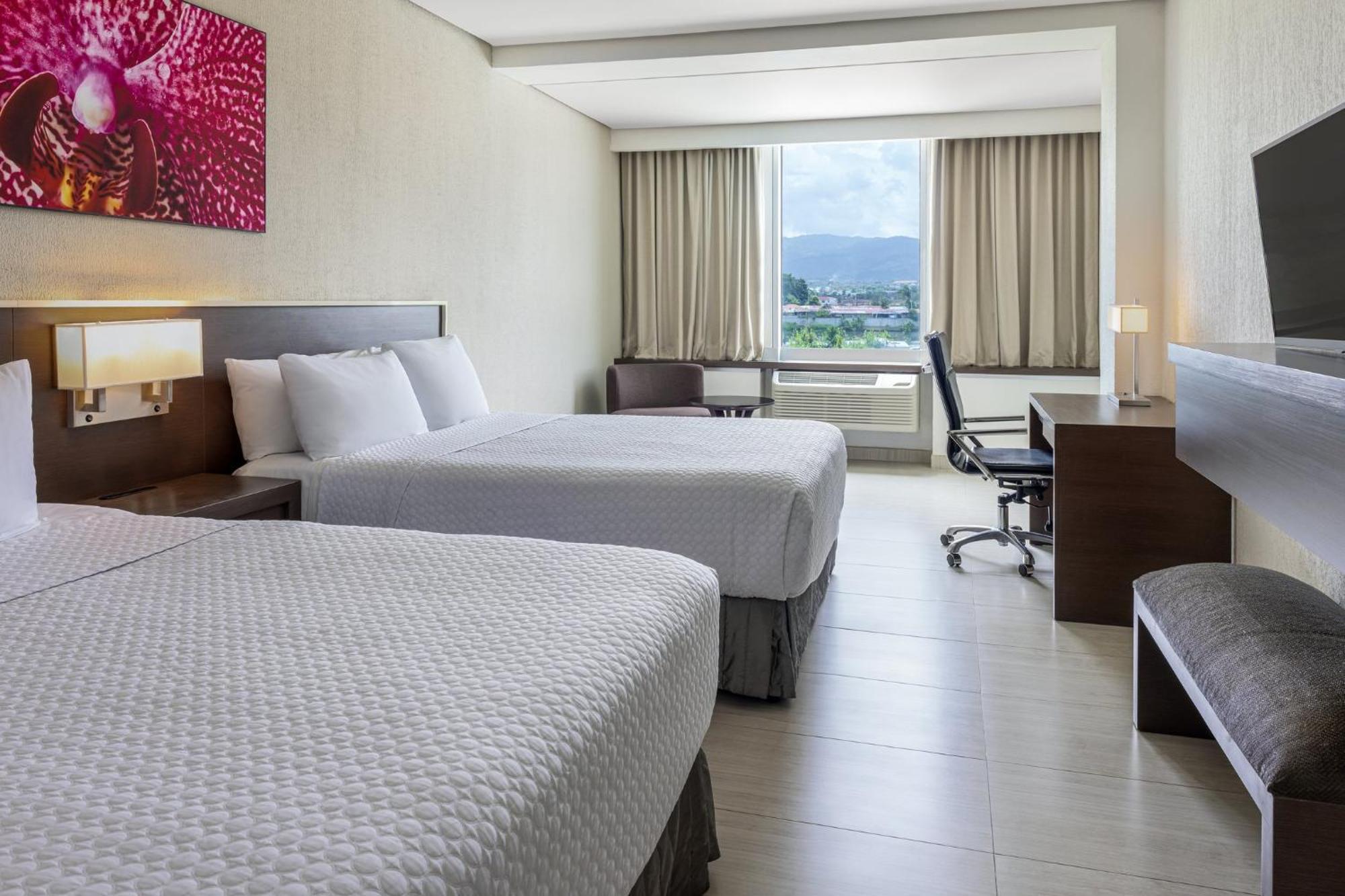 Crowne Plaza Airport By Ihg Hotel Tocumen Exterior photo